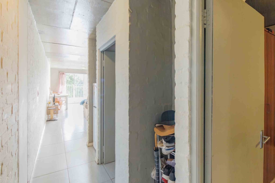 1 Bedroom Property for Sale in Woodstock Western Cape